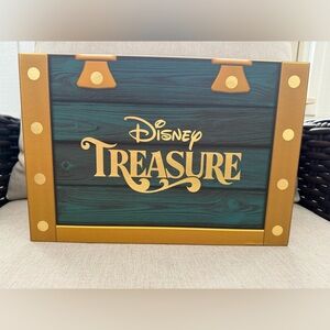 DCL Disney Treasure Chest Inaugural Season Keepsake Box w/Teal and Gold Accents